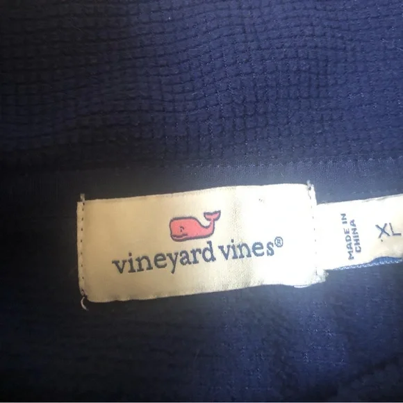 Vineyard Vines Martha’s Vineyard Navy Quilted Half-Zip Performance Pullover - Picture 9 of 9